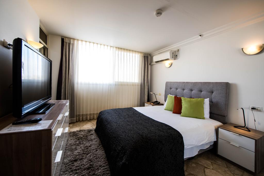 Ramon Suites By Smart Hotels Mitzpe Ramon Ngoại thất bức ảnh